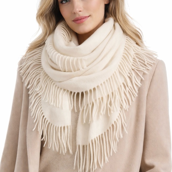Nordstrom Accessories - Nordstrom 100% Cashmere All-Around Fringe Scarf Wrap Cream Ivory💛